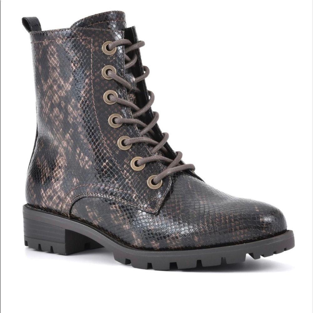 WHITE MOUNTAIN Danvers Faux Reptile Snakeskin Boots Sz 6 NWOT